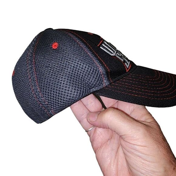 Zephyr Men's Black Gray NCAA 2017 College Baseball World Series Fitted Hat Small - Picture 6 of 7